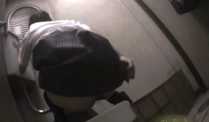 Screenshot 12 aus DJNT-01 Erotische Engel Brustexplosion Oopai Futago-chan: Voyeur Masturbation Große Brüste