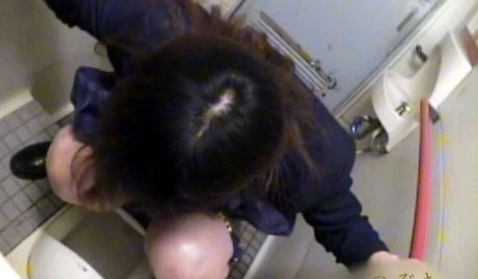 Screenshot 18 aus DJNT-01 Erotische Engel Brustexplosion Oopai Futago-chan: Voyeur Masturbation Große Brüste