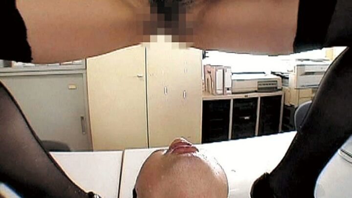 Screenshot 9 from MSCA-012 Human Toilet! Men Obsessed with Holy Water Urination Outlet Kenshirow Project