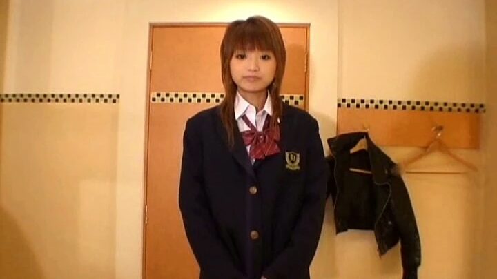 Screenshot 21 from RVS-006 [三位女孩在崩潰的城市：川上優 SM 100分鐘 - 完整版]