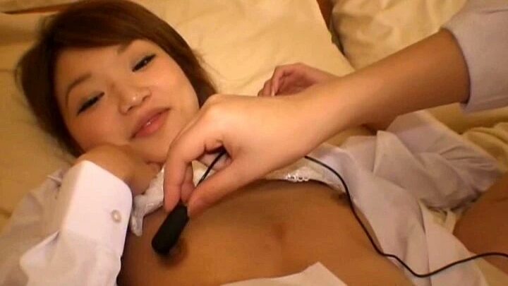 Screenshot 11 from RVS-006 [三位女孩在崩潰的城市：川上優 SM 100分鐘 - 完整版]