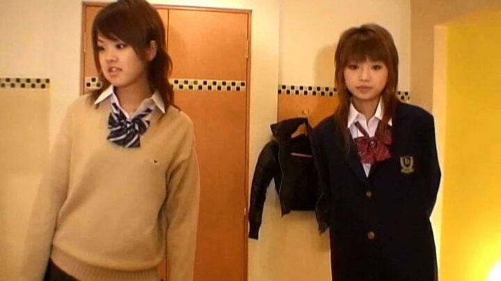 Screenshot 20 from RVS-006 [三位女孩在崩潰的城市：川上優 SM 100分鐘 - 完整版]