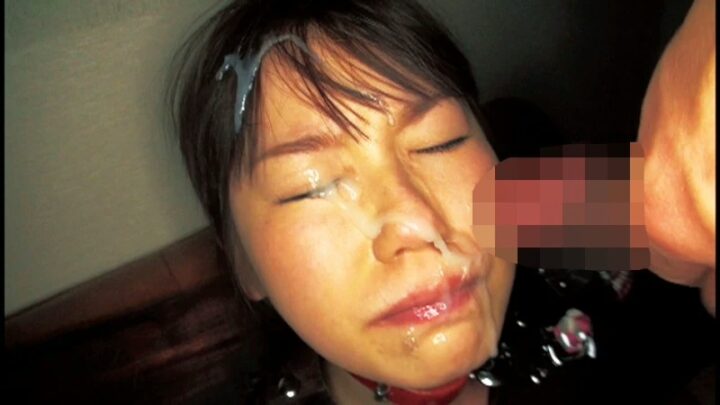 Screenshot 14 from STAR-1082 : Lolita scat en douche dorée avec forte poitrine