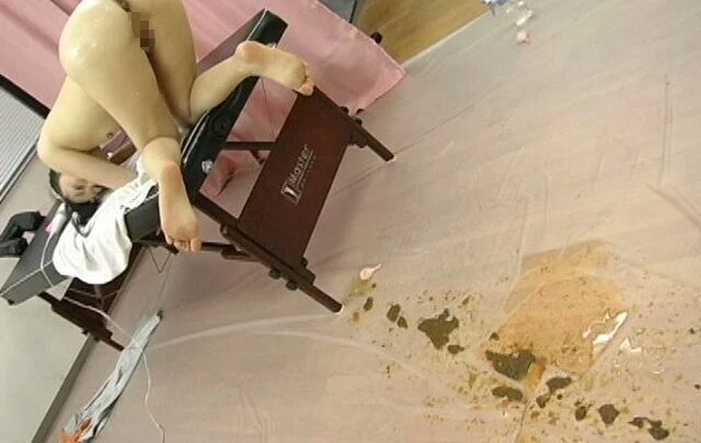 Screenshot 2 from STAR-2001 Sakurai Yuri: Covert Surveillance, Elementary Student Ballet, Desperate Oil Massage, Lolita Loli Series SHEPHERD