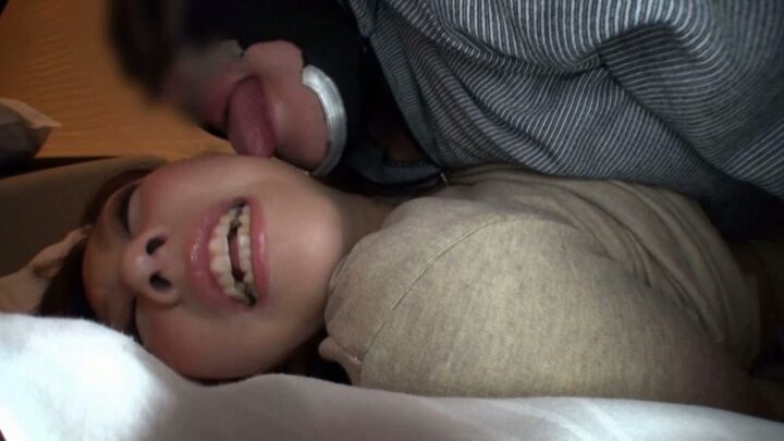 Screenshot 19 from DWD-018 아키라 에리 친포코마군이치우도 도기스타일 친포코 남성은 타이달 블로우잡 여배우입니다 118분