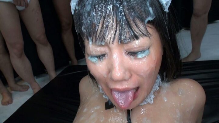 Screenshot 3 from HOON-005 Kohaku Uta AV Idol★Kohaku Uta’s First Ever Amateur Participation Project: Maetel Hormone Bukkake