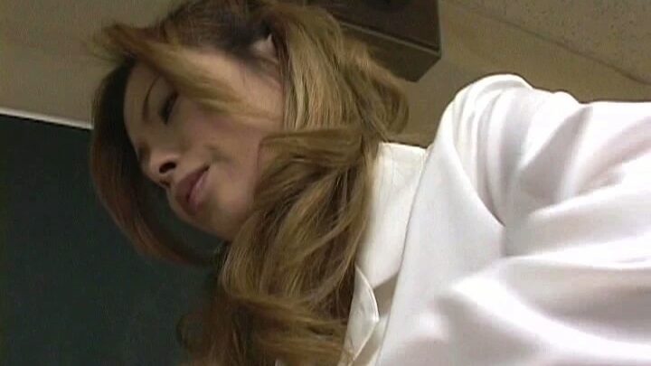 Screenshot 3 from GHS-016 Insegnante di Scat è andata in bagno sulla macchina in aula Rika Yagisawa