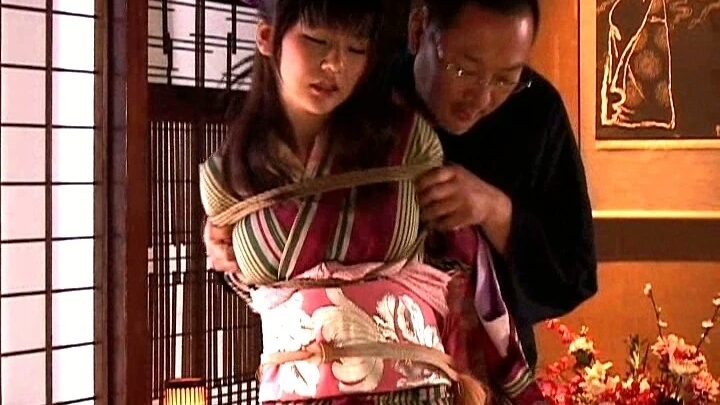 Screenshot 18 aus JBD-129 Showa Kazoku Kaji Riria: Hintertür-Bondage