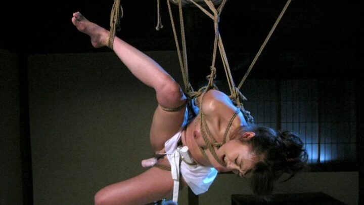 Screenshot 3 from JBD-147 Rapport Secret de Liaison Serrée : Autres Agresseurs de Bondage SM Maiko Yuki