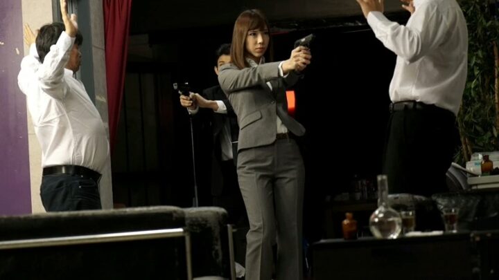 Screenshot 9 from JBD-204 잔력 로맨틱 시대 에피소드 6: 폭력적인 여성, 하야카와 세리나가 남성 중심 사회에서 남성들을 고문하다... 미니스커트 큰 가슴 라이딩 포지션 SM 지배