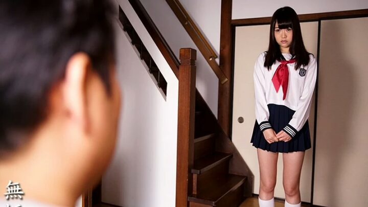 Screenshot 11 from MUDR-015 Yuuki Mayu : À partir de ce jour... Entraînement de compression serrée infligé à une écolière