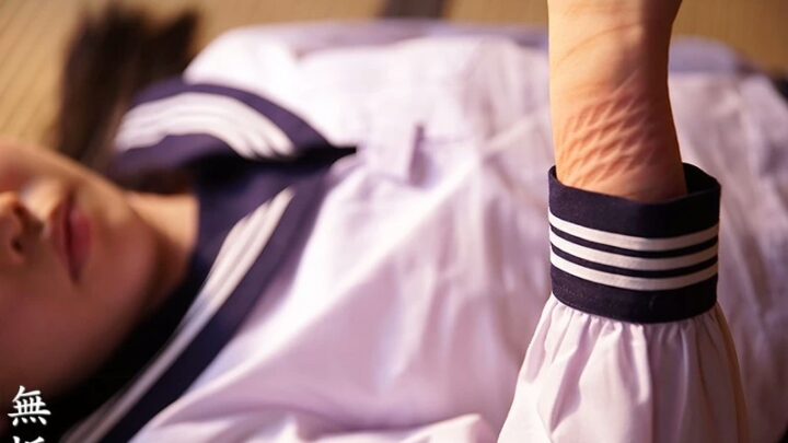 Screenshot 2 from MUDR-027 天海心 从那天起……逐渐收紧的控制：一个被征服的女学生在继母的调教下