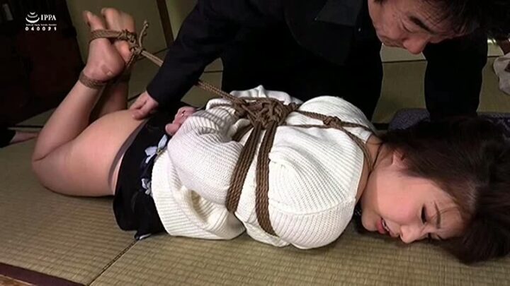 Screenshot 20 aus NBD-080 Mizuki Hayakawa: Enge Bondage, Mosaik-Mutter - Training 136 Minuten