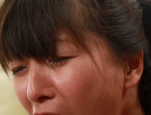 OPUD-292 早見もな、松沢ゆかり: 巨乳インストラクター、汗と精液にまみれた糞食いレズビアンオペラ のスクリーンショット 2
