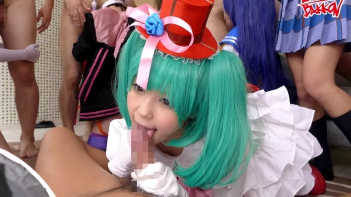 Screenshot 19 from ZUKO-086 事件后，Cosplayer和我有一个秘密的三人行……南里绪奈、松本芽衣、七白南、大神莉奈