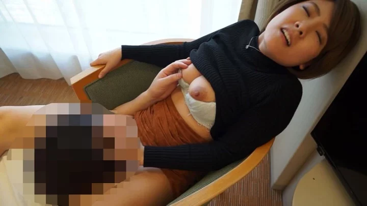Screenshot 4 from MBM-265 나는 남편에게 절대 말하지 않을 것이다... 하나나의 '추잡한 불륜' 진행 중인 외도 - 기혼 커플의 비밀스럽고 뒤틀린 성생활 240분 12명 프레스티지
