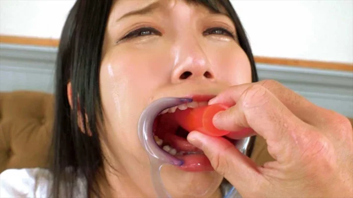 Screenshot 17 aus XRW-965 Katou Momoka: Busenfreundliche Jungfrau-Schülerin's echtes Iramachi-Training (Echte Werke)
