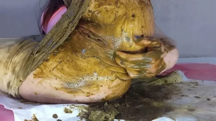 Screenshot 5 from AnnaCoprofield White Leggings Diarrhea