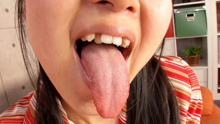 Screenshot 2 from ARM-942 Honshin Yuri: Just Protruding the Tongue and Penetrating Deeply, That’s Anal Sex! – Aroma Kikaku