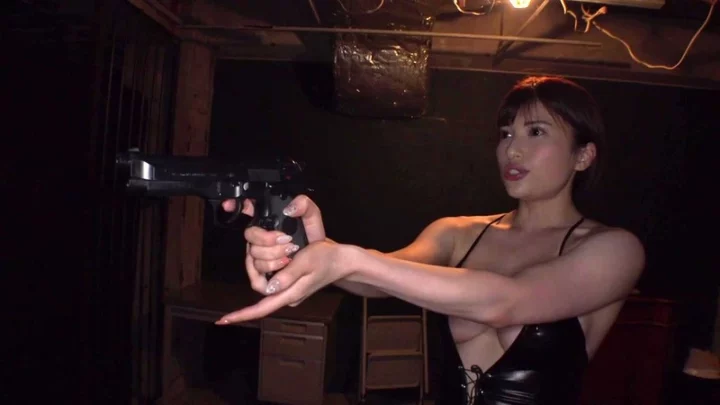 Screenshot 21 from GMEM-018 高田有沙 强制终极审讯训练：无情，享受你痛苦的残酷女警的情色折磨