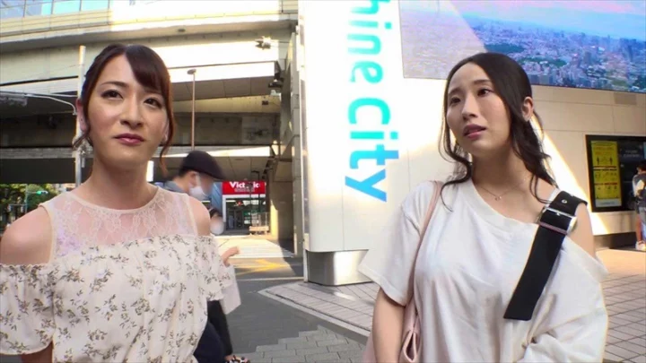 Screenshot 17 aus BOKD-206 Momo Mari Der süße Otokonoko, der eine Jungfrau ärgert - K.M.Produce Transsexuell
