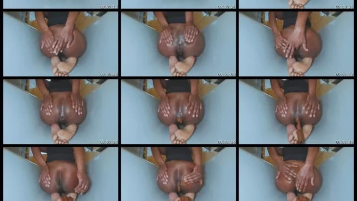 Screenshot 3 aus RIESIGE Ebenholz-Scheiße und SCHMIEREN (27.06.2021) Amy Sinclair