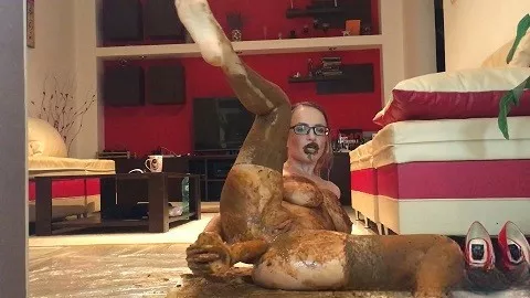 Screenshot 4 from Josslyn Kane BIG Diarrhea incident-smearing, sucking and anal