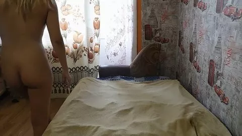 KatyaKASS Scheiße, ich habe mir auf das Bett gemacht.