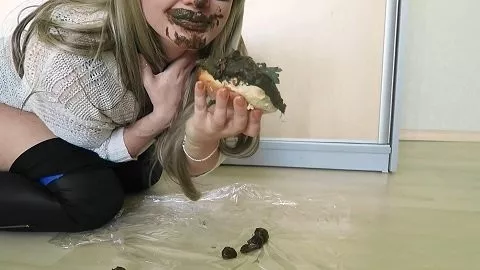 琳达的屁股早晨便便三明治