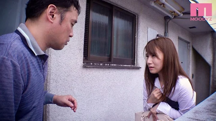 初川みなみ: 助けを求めてきた美しいOLは薬を盛られ、ひどい処女ポーズで繰り返しレイプされた - Moodyz Diva のスクリーンショット 7