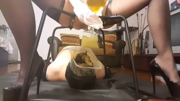 Mistress Antonella prepares a lunch-box with caviar