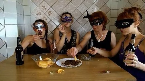 Screenshot 5 from ModelNatalya94 The morning Breakfast the four girls