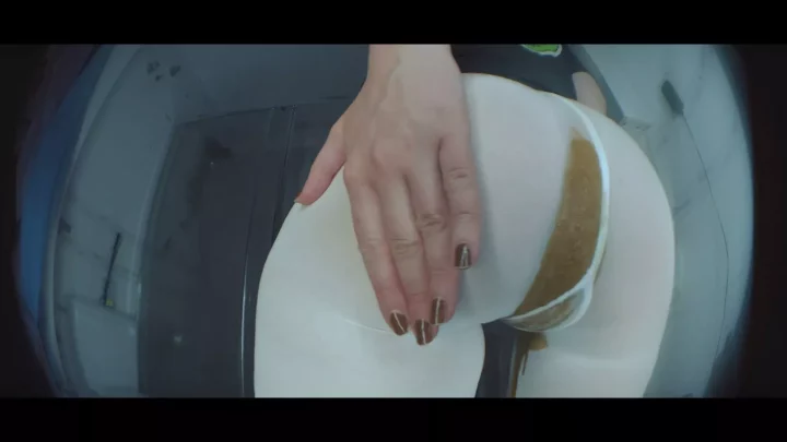 Screenshot 2 aus Mamis Kackenduft-Strumpfhosen