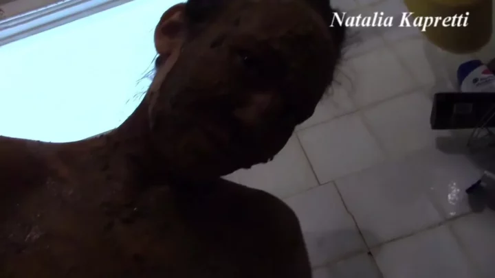 Screenshot 4 from Natalia Kapretti She covered in shit, my ashtray, toilet