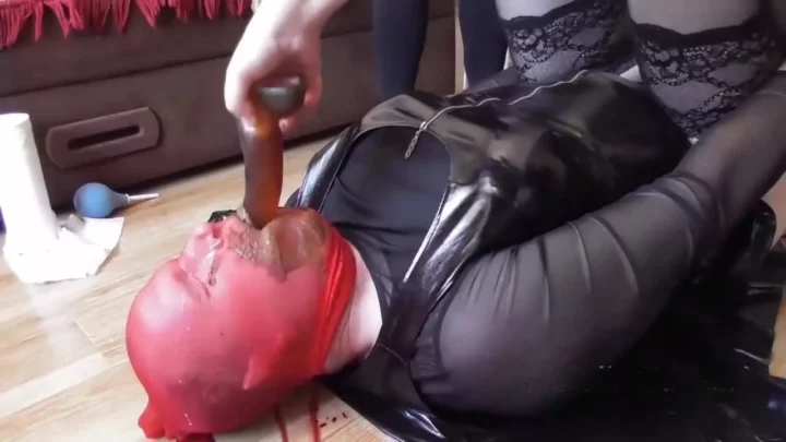 Screenshot 5 from Natalia Kapretti Slave-toilet sexiest thing in the world