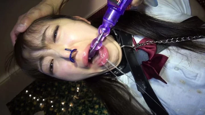 Screenshot 6 from NDWQ-009 Kagami Sara: Seiunkai Extreme Facials – Grotesque Transformation Edition