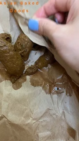 Screenshot 5 aus Periode Tag 1 und Scheißen (2021) Premium-Pornografie auf Anfrage mit Marinayam19