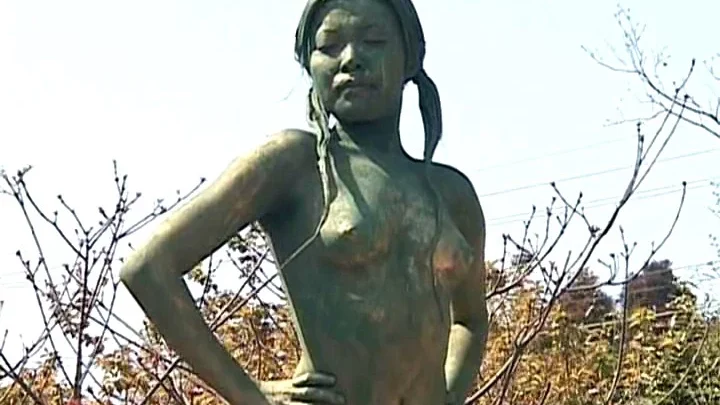 Screenshot 1 aus RCT-126 Wird zur Statue und zeigt sich in der Öffentlichkeit 90 Minuten Exposition & Disziplin Gotou Yurika, Wakatsuki Sena, Nakamura Shino