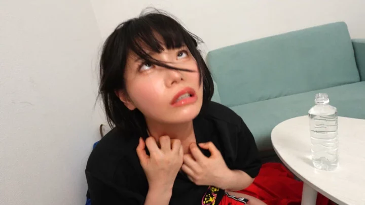 Screenshot 2 from SOAN-125 九重直: 一名曾经的排球国家队选手在康复设施被迫接受矫正，遭到山空拳的深喉和粗暴惩罚