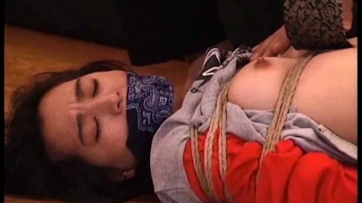 Screenshot 4 aus CMA-004: Diabolische GAG und Sarugatsu Sammlung: GAG und SM von Shirakawa Maki, Miyauchi Saori, Miyawaki Maya