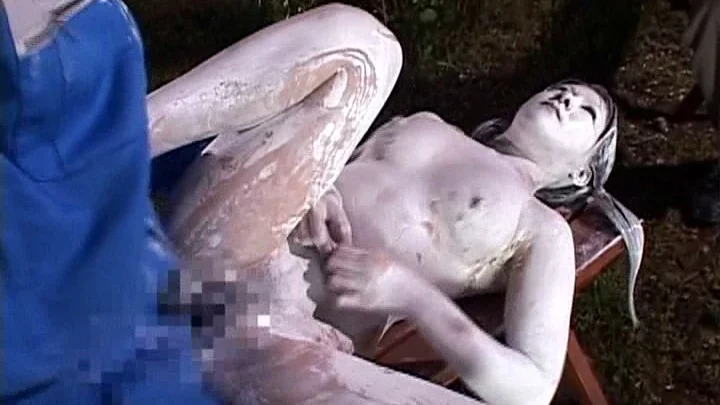 Screenshot 11 aus RCT-126 Wird zur Statue und zeigt sich in der Öffentlichkeit 90 Minuten Exposition & Disziplin Gotou Yurika, Wakatsuki Sena, Nakamura Shino
