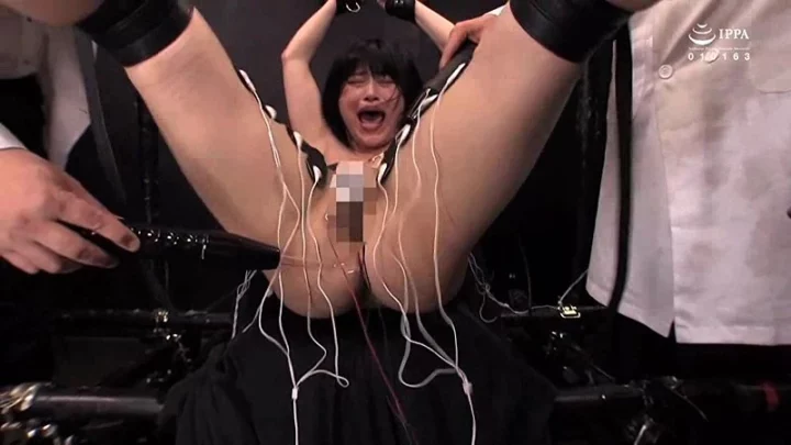 Screenshot 13 from DARG-004 Kagura Aine: Electric Shock Interrogation Research Institute – Female Body’s Orgasmic Collapse, Mesmerism… Teasing Baby Entertainment