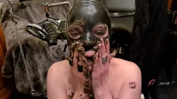 SlutOrgasma Pantie kacken und Scheiß-Dildo