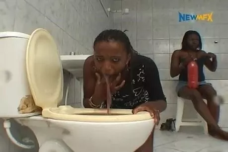 Screenshot 1 from Swallow More, Vomit More 2 (newmfx.com) Nana Volgue, Stella