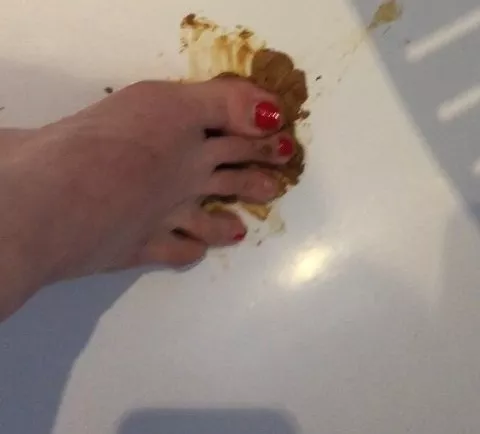 Trampling Poop (2.02.2021) 9.99$ (Premium Request) via Mistress JuliaTaylor