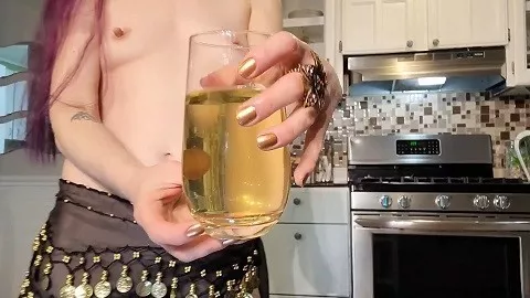 Screenshot 2 from 你的女神为你准备她的粪便(来自我们高级用户的特别色情请求)$33.99 由Nerdy Faery提供