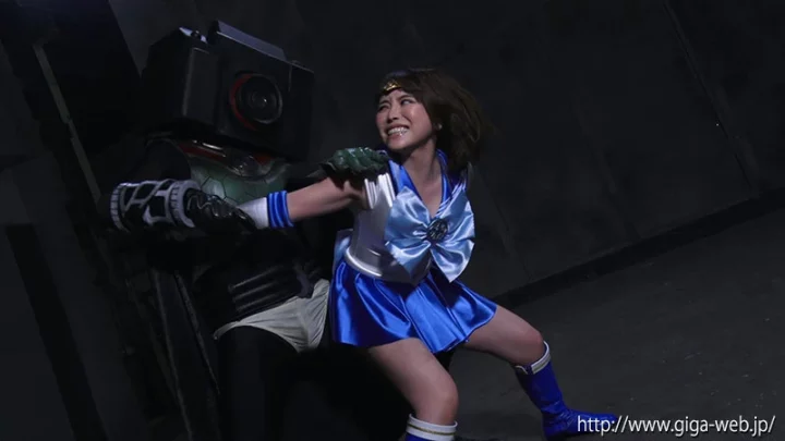Screenshot 1 from JMSZ-94: Sailor Heroine Evil Tower Horrific Slicing Chain Kokomi Hoshinaka, Mako Shion GIGA