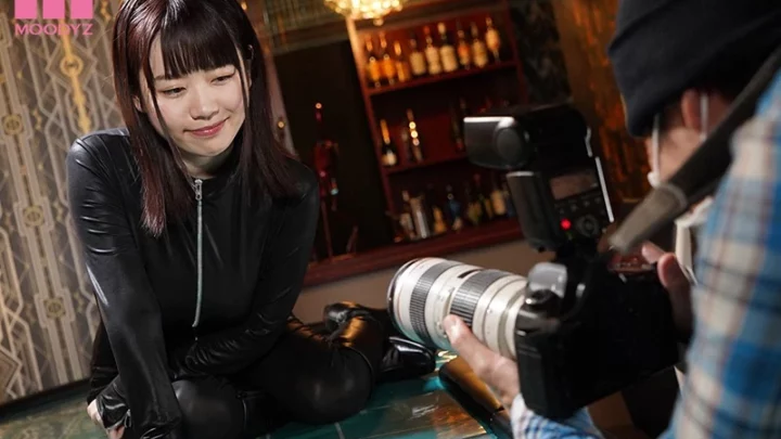 Screenshot 1 from MIDE-848 Miura Sakura Busty Dominatrix ~Cosplay Photo Shoot Secret Entry~ Moodyz Diva