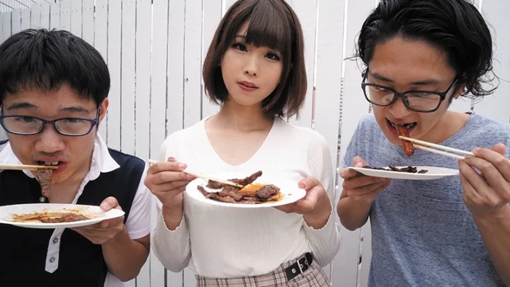 Screenshot 1 from HYBR-010 사토 아이리 학원 청춘 백서: 남자아이 코스프레의 인기 여학생