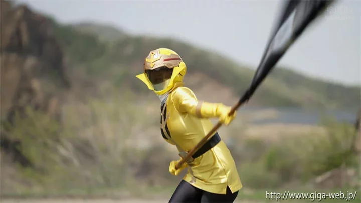 Screenshot 2 from SPSF-55 若月萌爱：战舰女英雄行动危机 ~星界坠落~ 星海中队凯萨火焰五凯萨伊罗